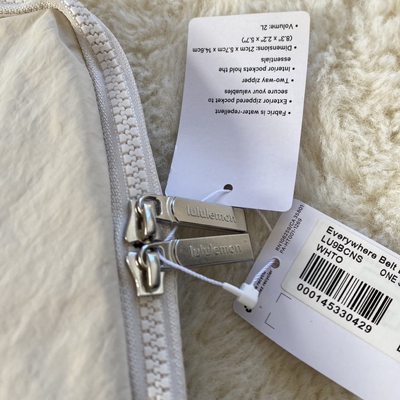 ❤️ Lululemon Large Everywhere Bag in White Opal New With Tags - Picture 5 of 7